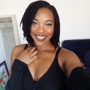 Meet your Posher, Jasmine